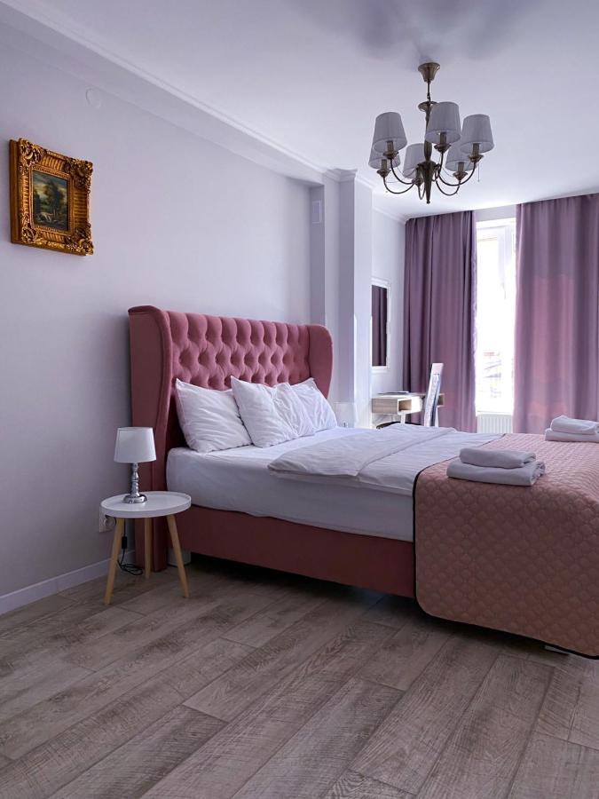 Opera Center Hotel & Apartments Lviv Ngoại thất bức ảnh