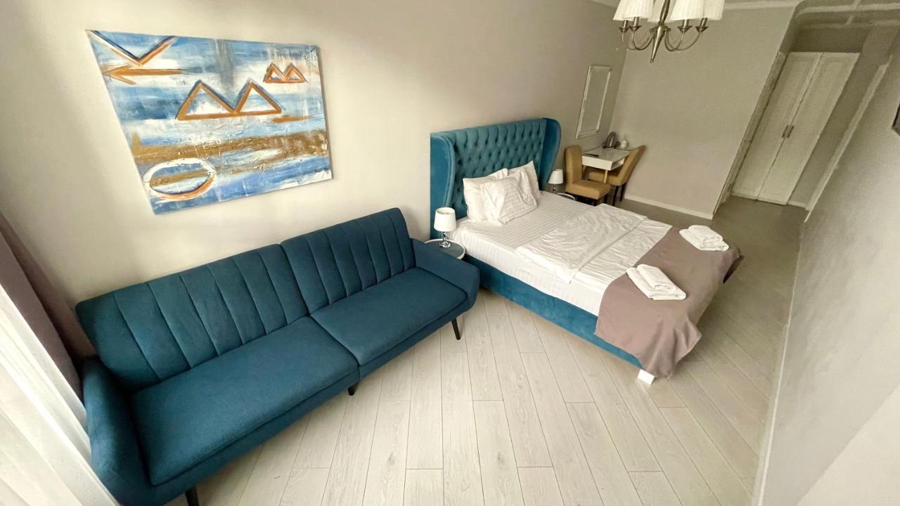 Opera Center Hotel & Apartments Lviv Ngoại thất bức ảnh