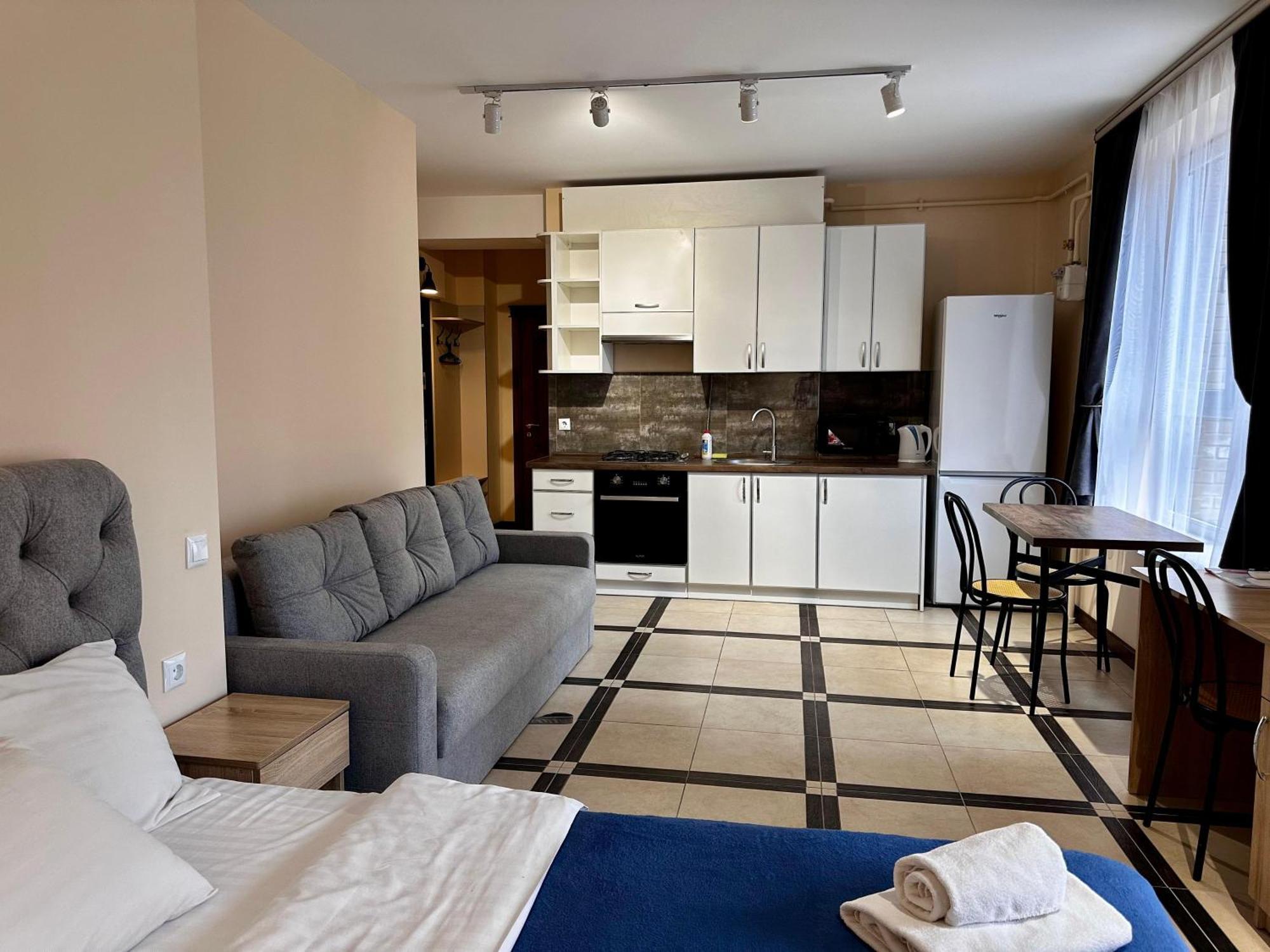 Opera Center Hotel & Apartments Lviv Ngoại thất bức ảnh