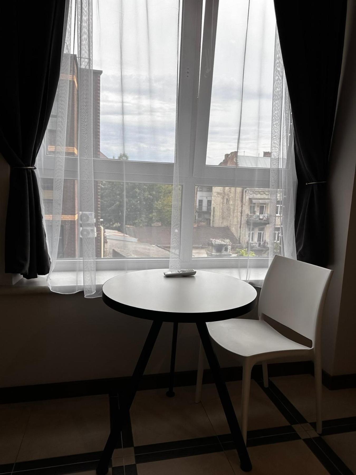Opera Center Hotel & Apartments Lviv Ngoại thất bức ảnh