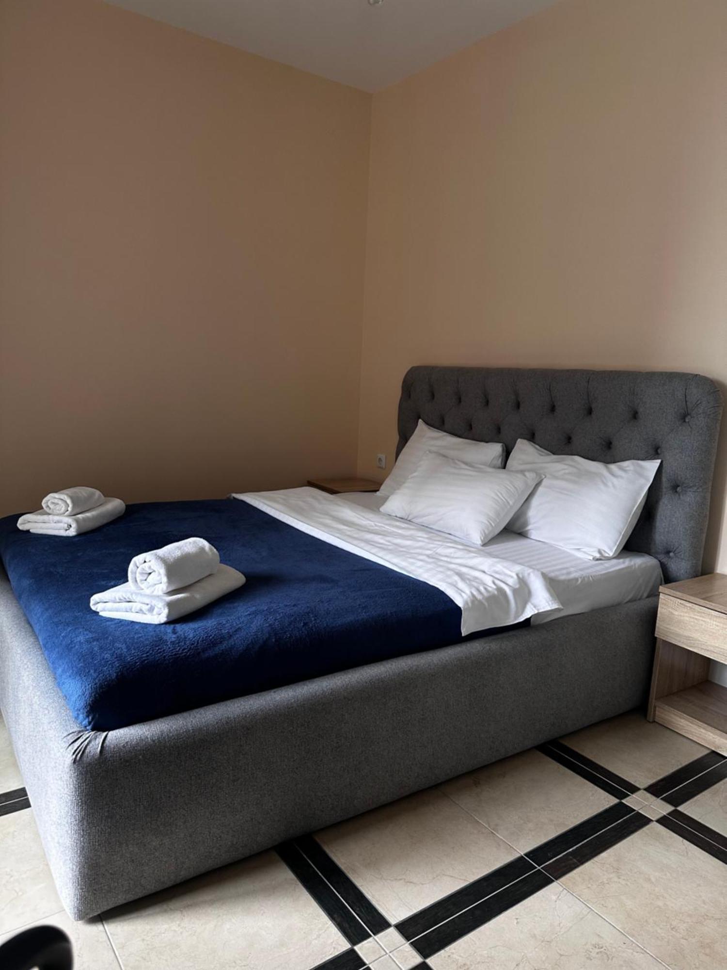 Opera Center Hotel & Apartments Lviv Ngoại thất bức ảnh
