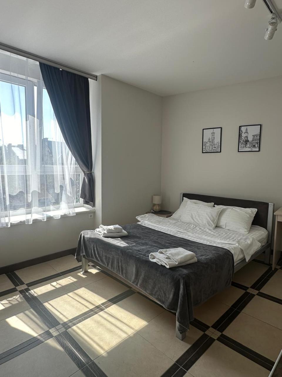 Opera Center Hotel & Apartments Lviv Ngoại thất bức ảnh