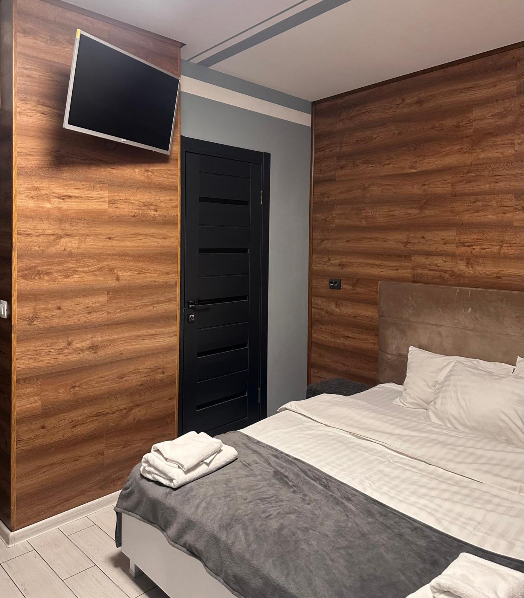 Opera Center Hotel & Apartments Lviv Ngoại thất bức ảnh