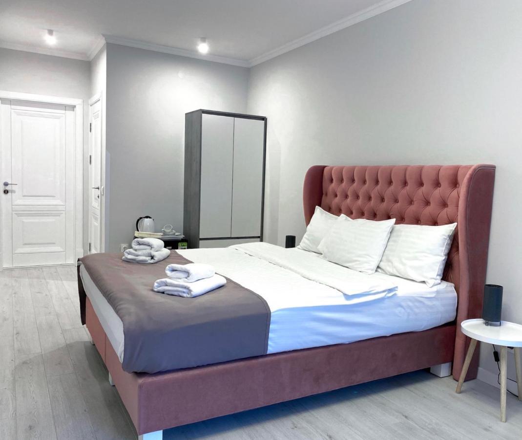Opera Center Hotel & Apartments Lviv Ngoại thất bức ảnh
